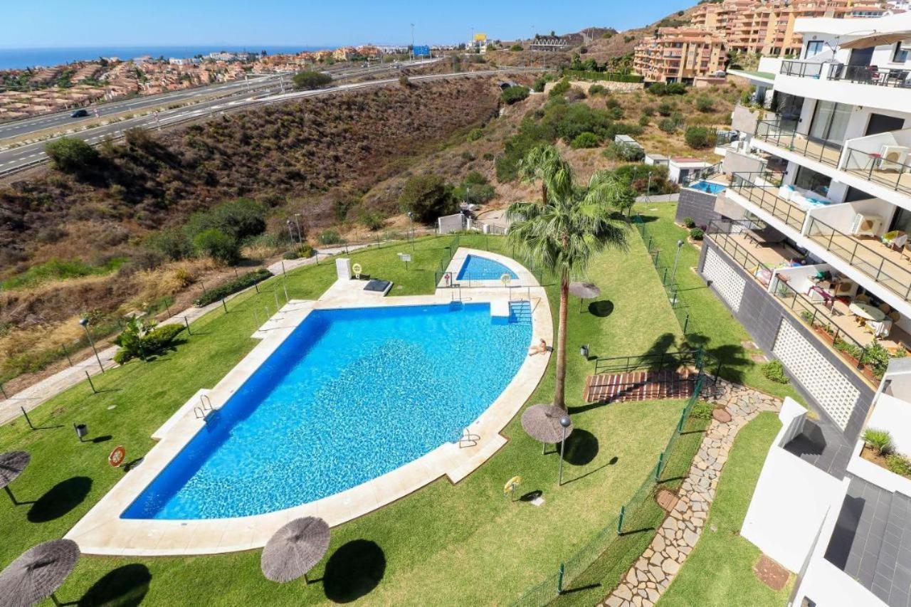 Apartamento CT 167 - Hollywood Hills en Riviera del Sol Sitio de Calahonda Exterior foto